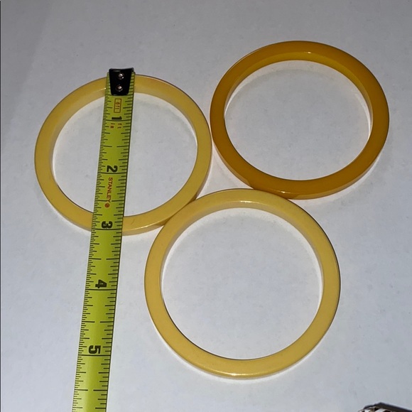 Vintage 1970s Lucite Bangles - Picture 2 of 3